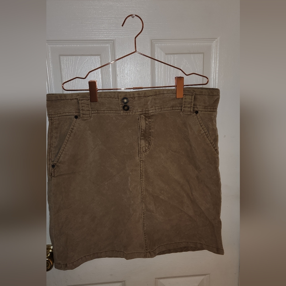 Corduroy skirt